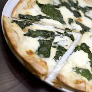 Pizza cu spanac 