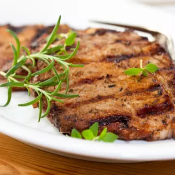 Cotlet de porc cu sos Worcestershire