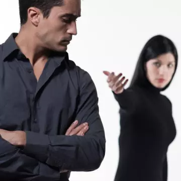 De ce dispar bărbaţii fără o vorbă?