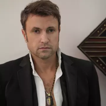 Cătălin Botezatu şi-a deschis magazin online