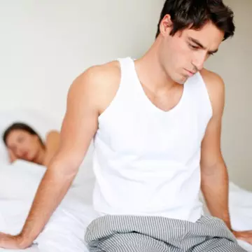 Cele mai dăunătoare complexe în pat ale bărbaţilor
