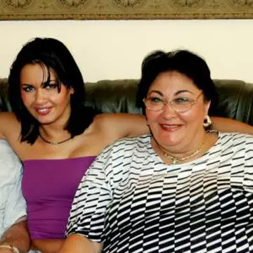 Oana Zăvoranu s-a împăcat cu mama ei (video)