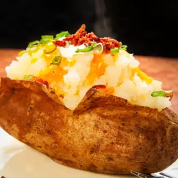 Dietă: slăbeşte cu cartofi şi brânză de vaci