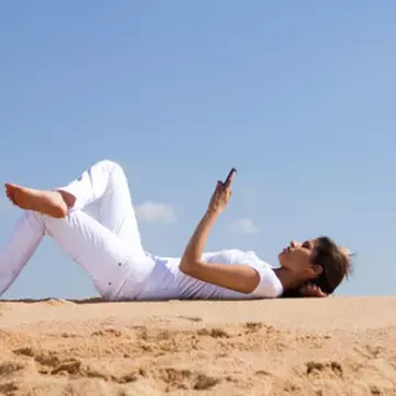 10 aplicaţii pentru iPhone utile în călătorii