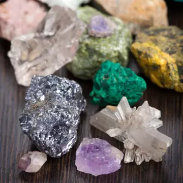 La ce foloseşte terapia cu cristale