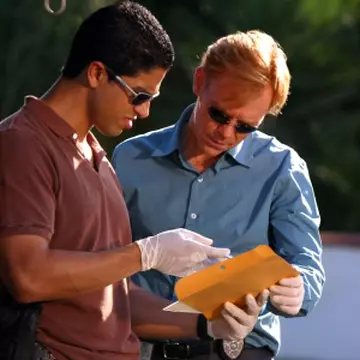 Cele mai frecvente clişee din serialele poliţiste