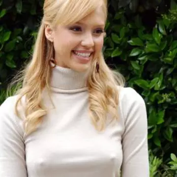 Vedete cu nurii la vedere! Ooops!