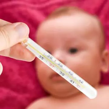 Meningita, o infecţie fulminantă. Povestea lui Bogdan