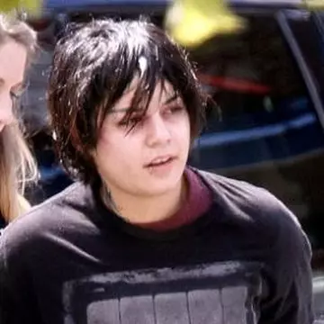  Vanessa Hudgens, de nerecunoscut! 