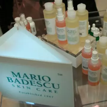 Martha Stewart foloseşte cosmetice Mario Badescu!