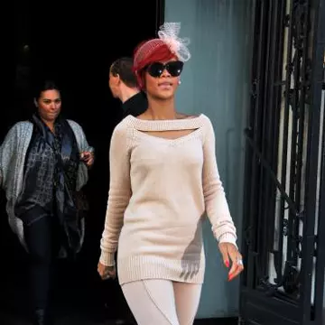 Rihanna e noua imagine Armani!