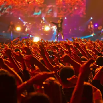 Evenimente de weekend: vezi unde poţi să te distrezi