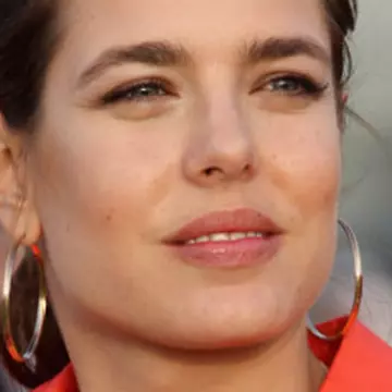 Charlotte Casiraghi este noua faţă Gucci 