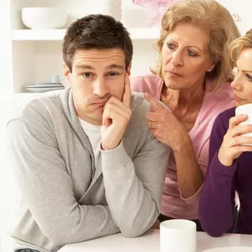 Nu lăsa familia să-ţi invadeze viaţa de cuplu!
