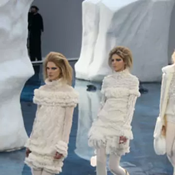 Un show colossal: Chanel toamna-iarna 2010/2011