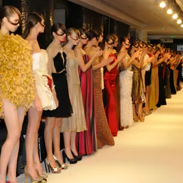 COCOR PARTY FEVER, Iulia Albu si lista ta de shopping!