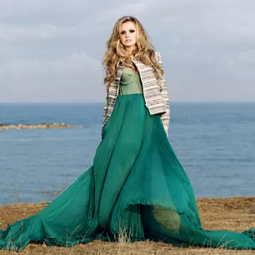 Alexandra Stan pe coperta revistei VIVA! – aprilie