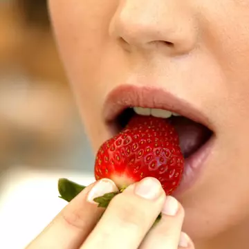 Dicţionar sexual: "Tea-bagging". Ce este şi cum se face