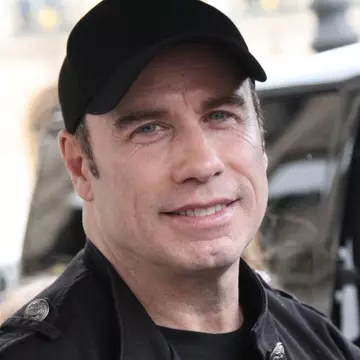 John Travolta a hărţuit sexual un bărbat
