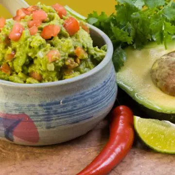 Dietă: 3 reţete cu avocado care te ajută să dai jos burta