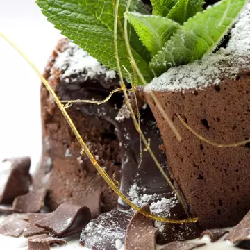 Reţete raw: Tort de nucă şi fructe