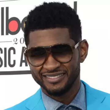 Usher îşi doreşte mai mult timp alături de copiii săi! 