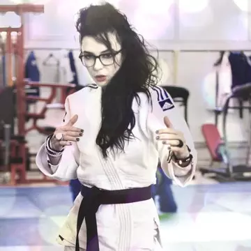 Poze: DJ Wanda ia lecții de judo de la campioana Alina Dumitru