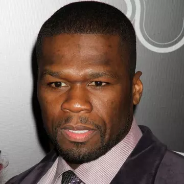 Rapperul 50 Cent a fost rănit într-un accident de circulaţie