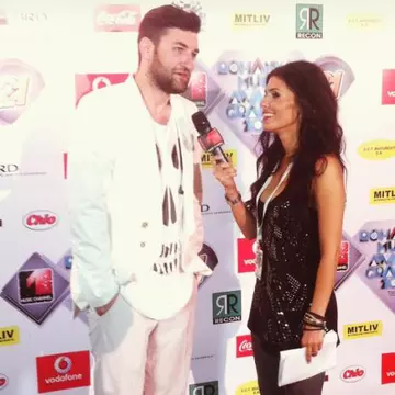 Video: Află ce au vorbit Smiley şi Sânziana Negru la Romanian Music Awards 2012!