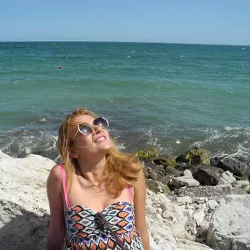 Cadou surprinzător şi pentru Amalia Enache de ziua ei. Ghici ce surpriză i-a făcut un prieten 