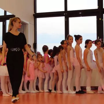Oana Ioniţă şi-a premiat învăţăceii de la sala de dans