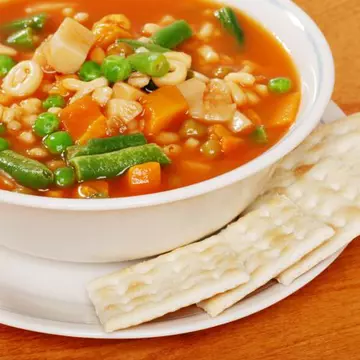 Ciorbă de legume