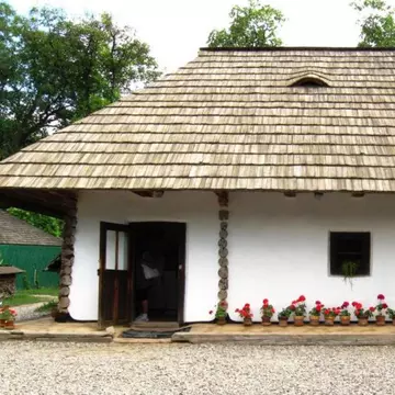 Călătorii: Humuleşti, o invitaţie într-o lume de basm