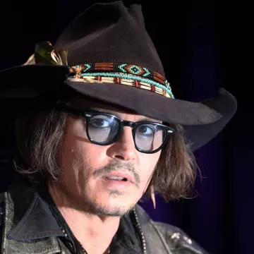 Johnny Depp a înlocuit-o pe Vanessa Paradis pentru că...