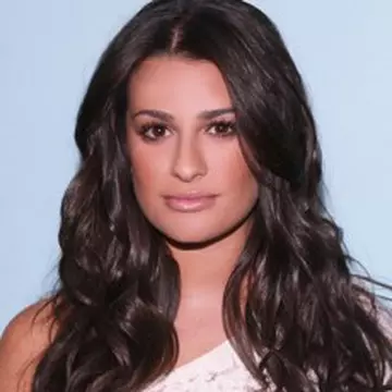 Lea Michele nu pleacă din “Glee”!