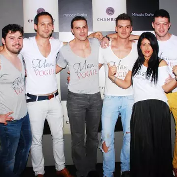 Victor Slav, Tudor Mihăiță și Bogdan Vlădău se lasă îmbrăcați de Mihaela Drafta  