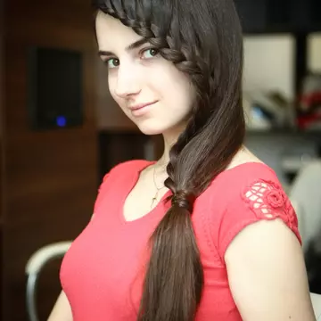 TUTORIAL VIDEO: cum să îţi faci singură o coafură boho chic