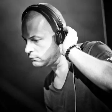 Adrian Eftimie: "Spiritul Liberty Parade este Massive Attack" 