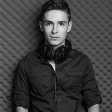 Andrei Leonte cântă povestea X Factor