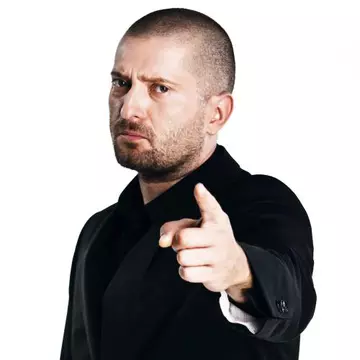 Cheloo la X Factor: “V-ați gândit la o carieră în streaptease?”