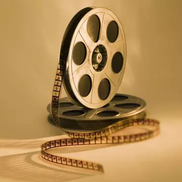 (P) Curator.ro face treabă pentru iubitorii de filme