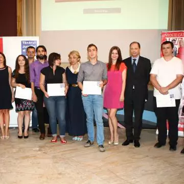 Cei mai buni tineri jurnaliști români, premiați la "Gala tânărului jurnalist"