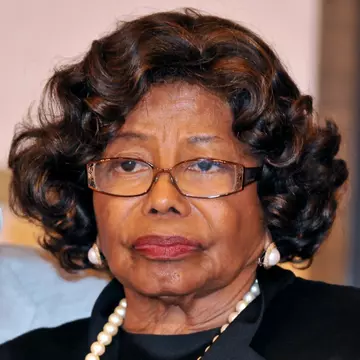 Katherine Jackson a pierdut custodia copiilor lui Michael!