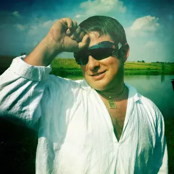 PAVEL BARTOŞ: "Oamenii îmi zâmbesc tot timpul"