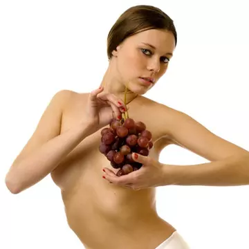 La ce ai renunţa pentru un an întreg: sex sau mâncarea preferată?