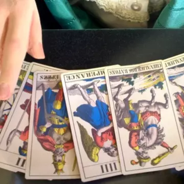 Inedit: Semne ascunse din tarot