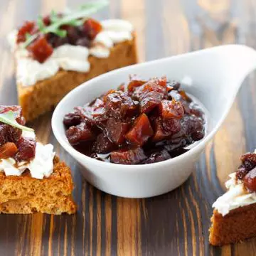 Chutney de roşii şi merişor