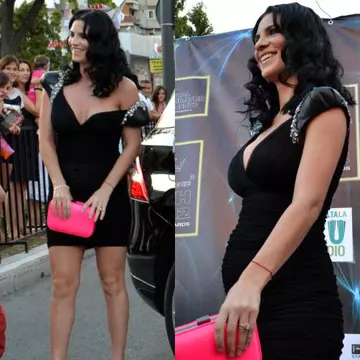 Ellie White, o gravidă sexy pe covorul roşu