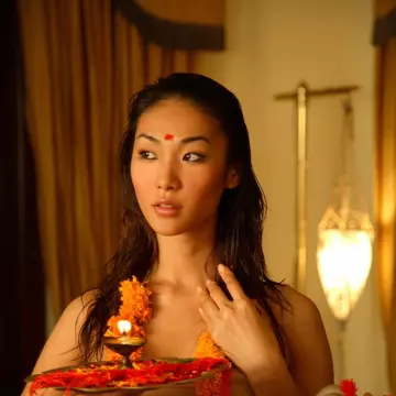 Călătorii TV Travel: În ce ţări trăiesc cele mai frumoase femei din lume?