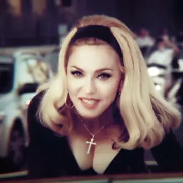 Călătorii TV Travel: Unde îşi petrec vacanţele vedetele de la Hollywood?